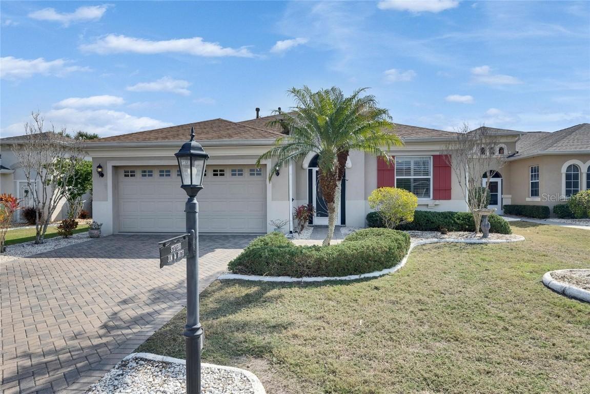 1004 Regal Manor Way, Sun City Center, FL 33573