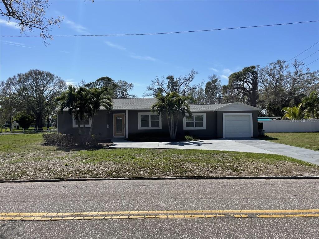 561 Park St., St Petersburg, FL 33707