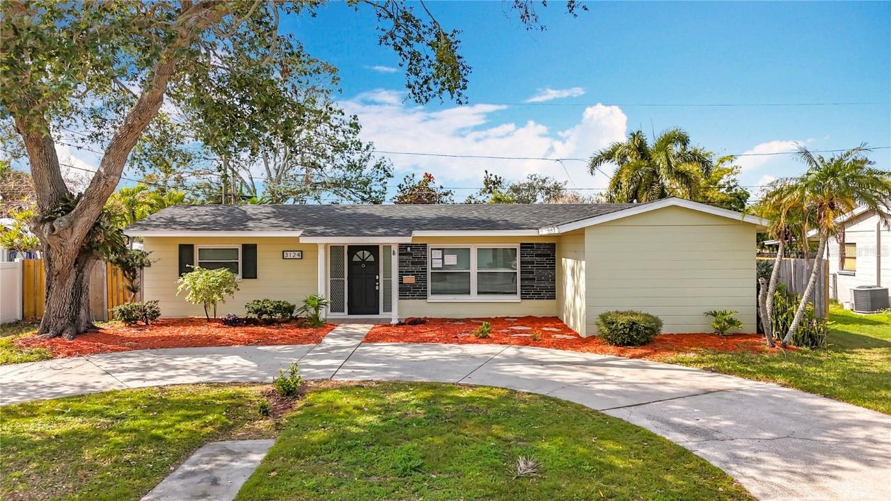 3124 61st Ln., St Petersburg, FL 33710