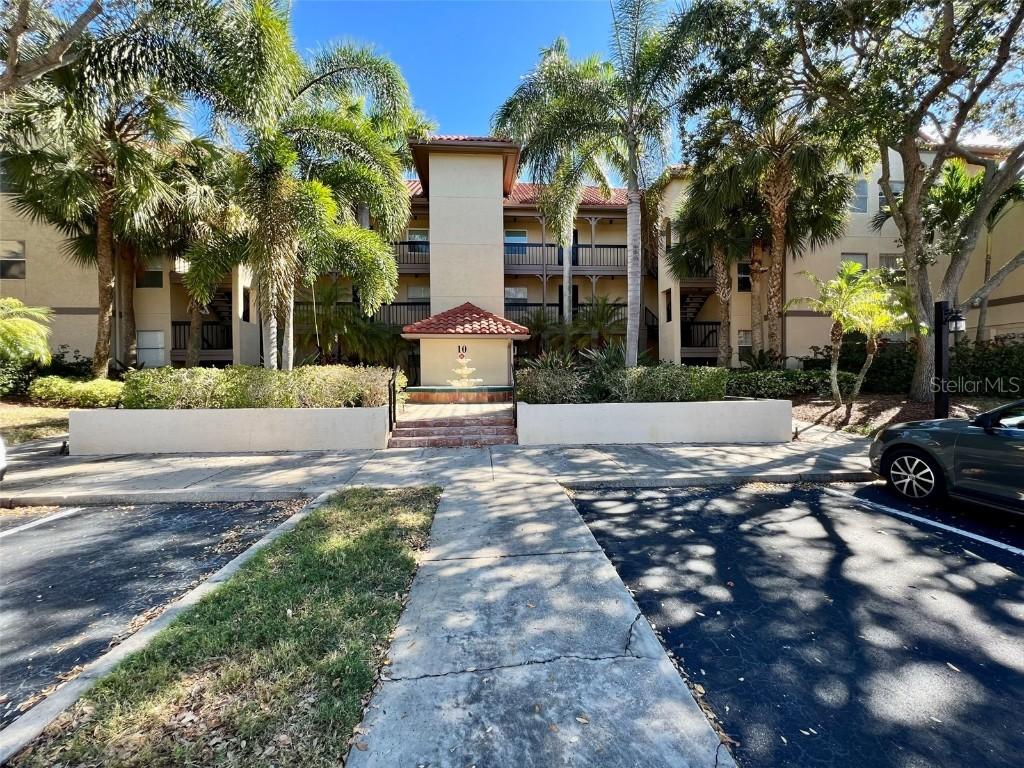 2400 Feather Sound Dr. #1016, Clearwater, FL 33762
