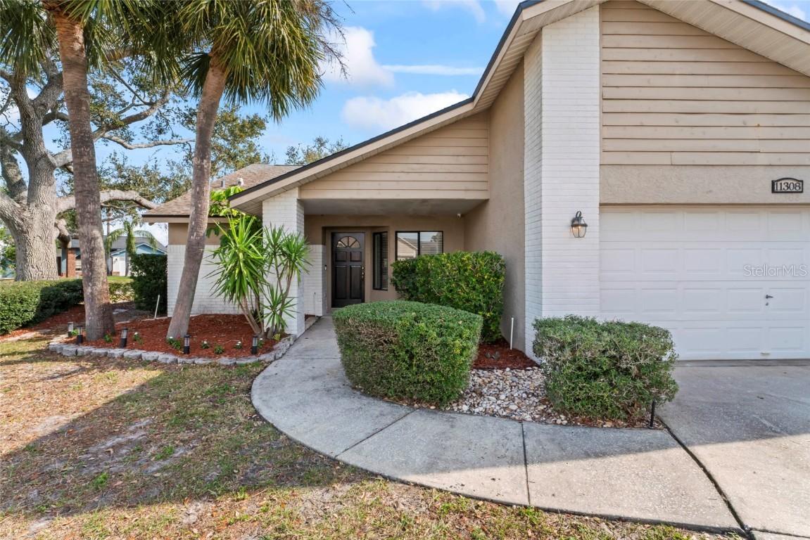 11308 Pocket Brook Dr, Tampa, FL 33635