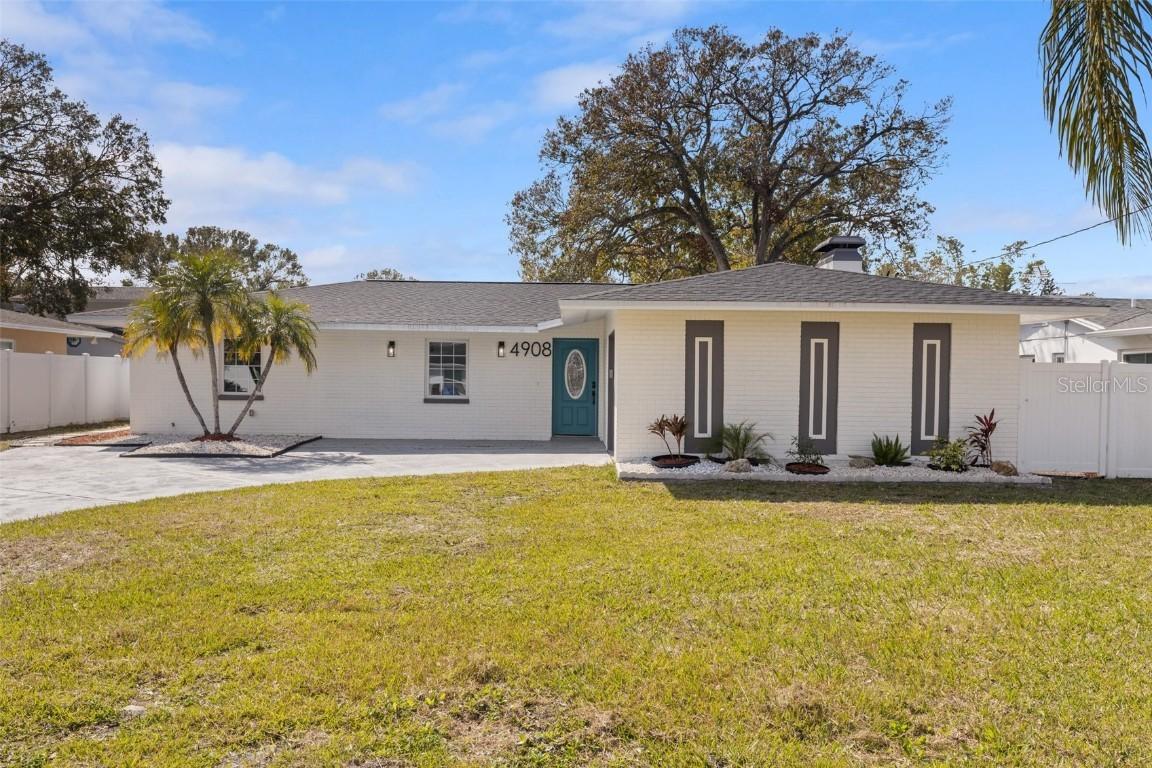 4908 Stolls Ave., Tampa, FL 33615