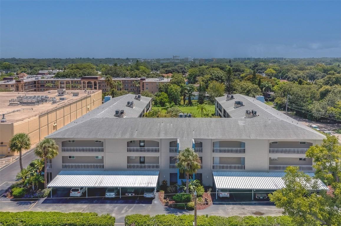 215 Valencia Blvd. #207, Belleair Bluffs, FL 33770