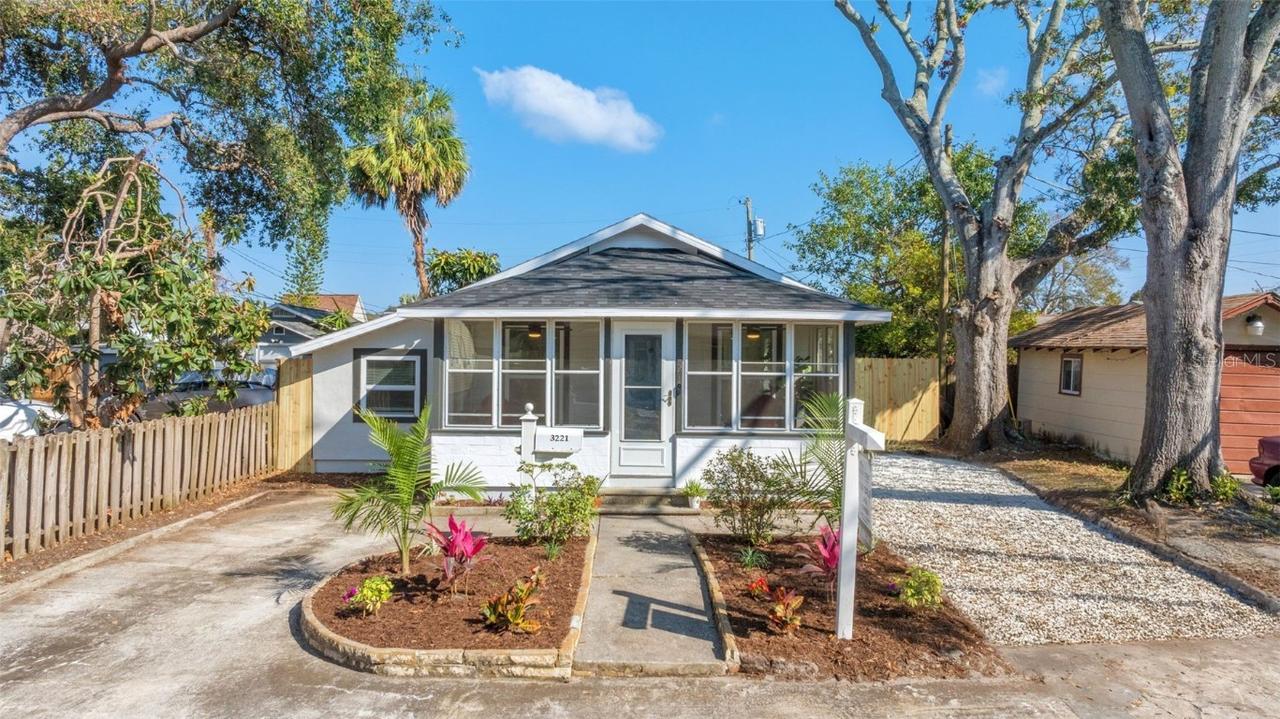 3221 17th St., St Petersburg, FL 33713