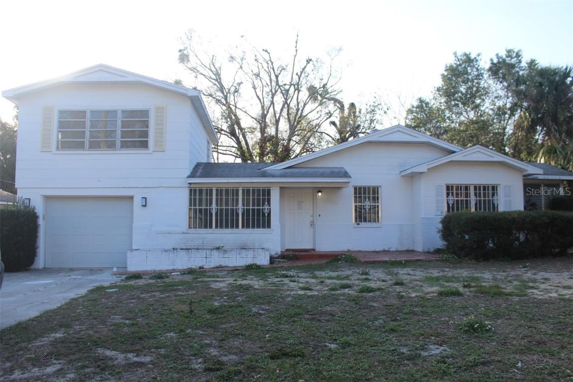 8706 N 34th St., Tampa, FL 33604