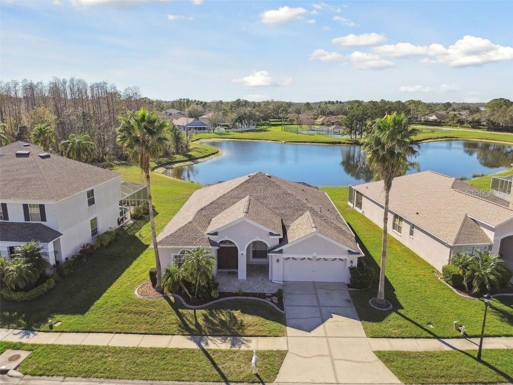 27326 Hollybrook Tr., Wesley Chapel, FL 33544