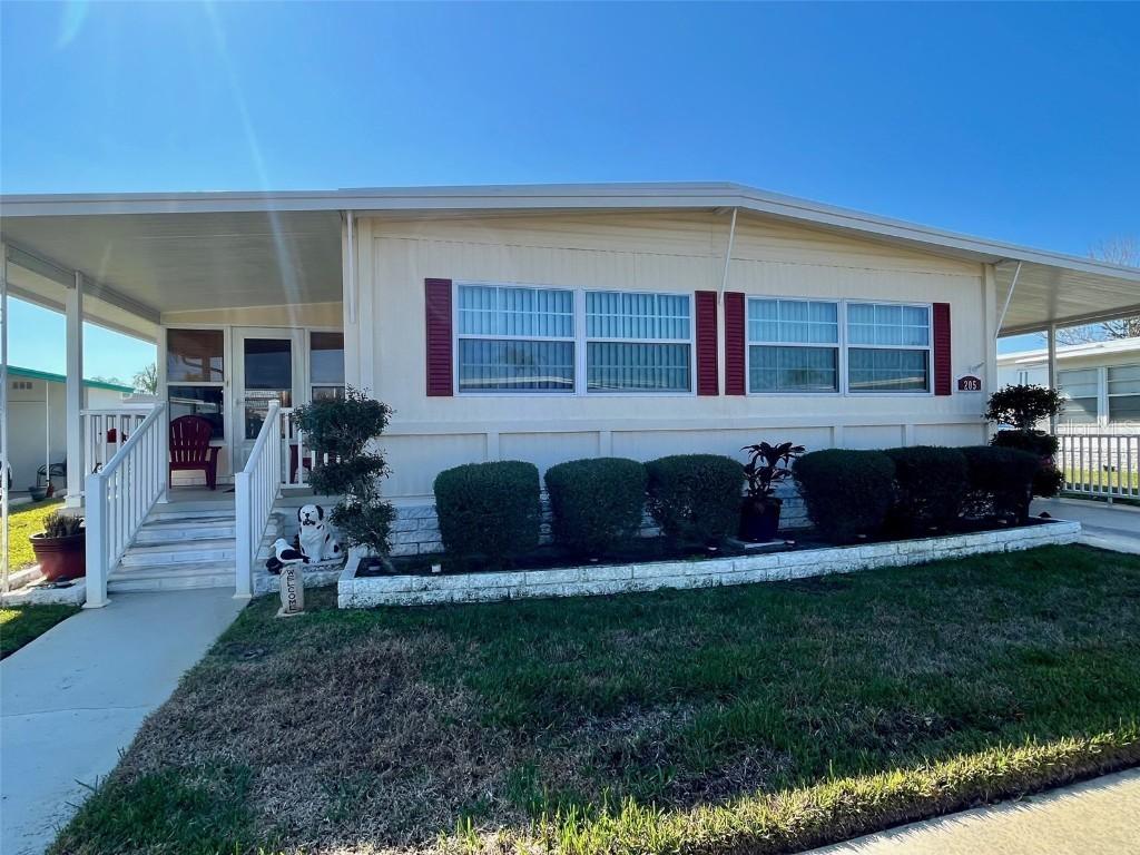 205 Seagull Dr., Tarpon Springs, FL 34689