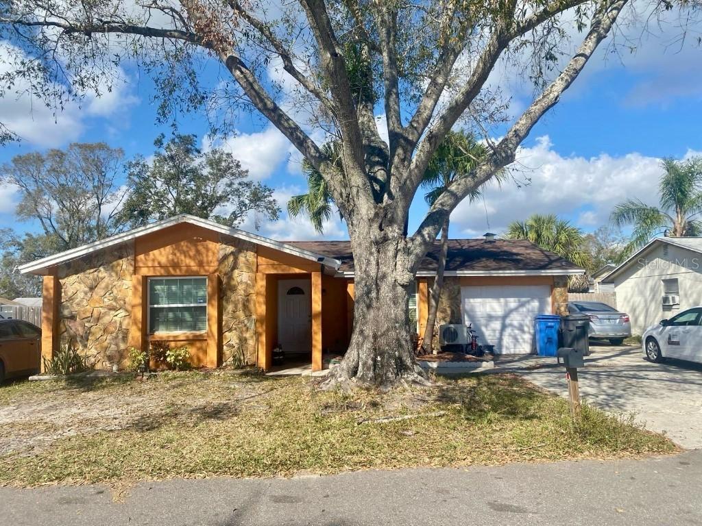 10107 Lazy Creek Ct Ct., Tampa, FL 33615
