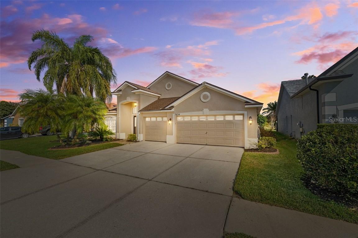 7634 Nottinghill Sky Dr., Apollo Beach, FL 33572