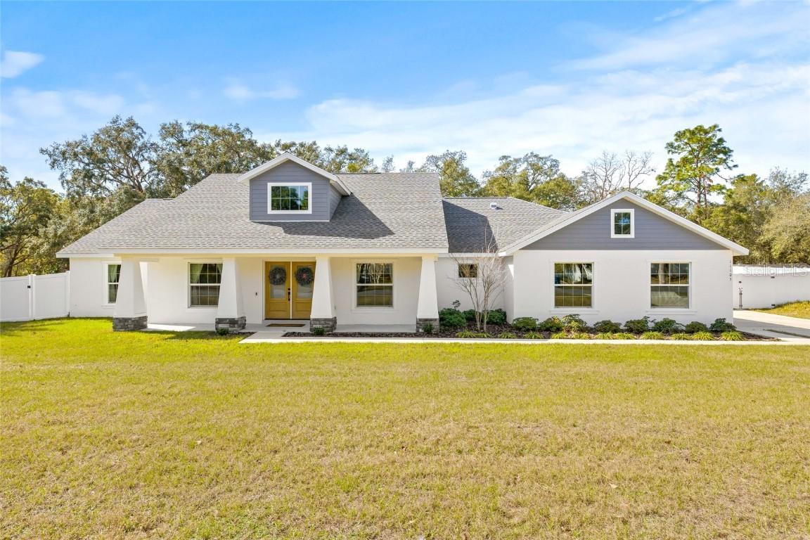 11105 Mexican Canary Ave., Weeki Wachee, FL 34614