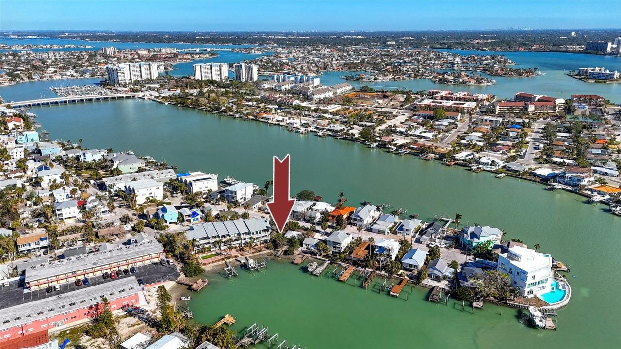 333 Bay Plz., Treasure Island, FL 33706