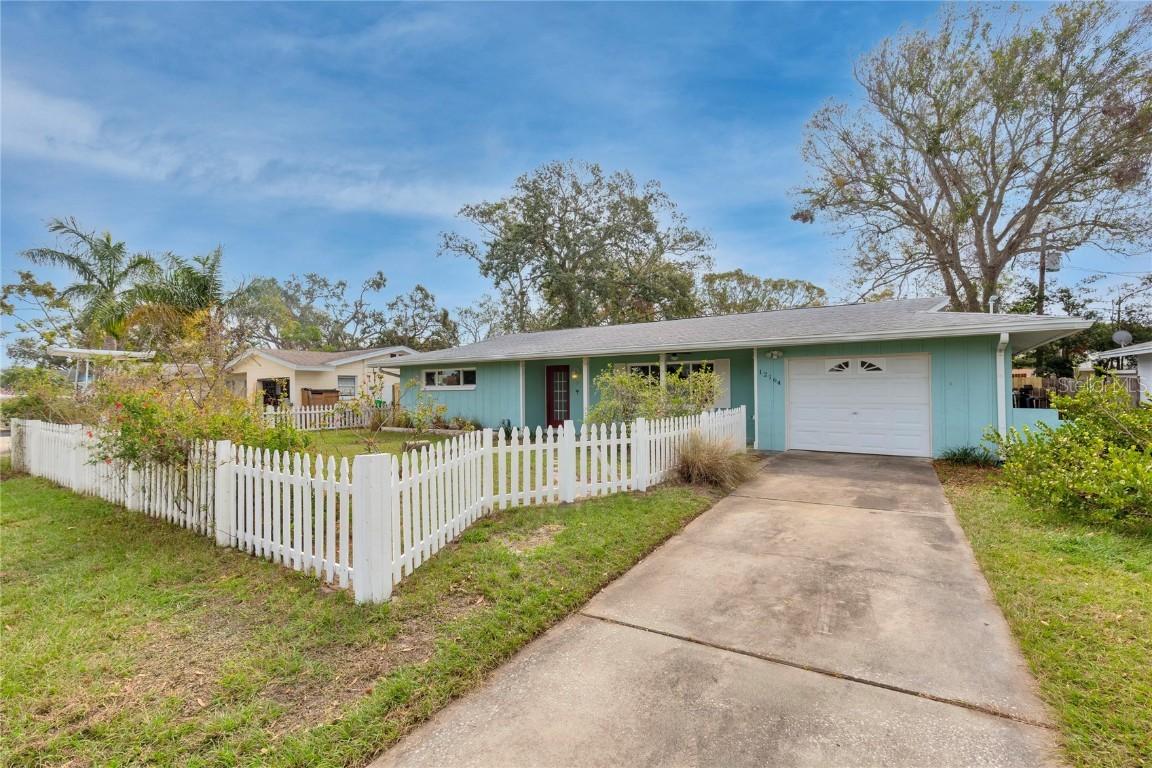 12164 84th Ave., Seminole, FL 33772