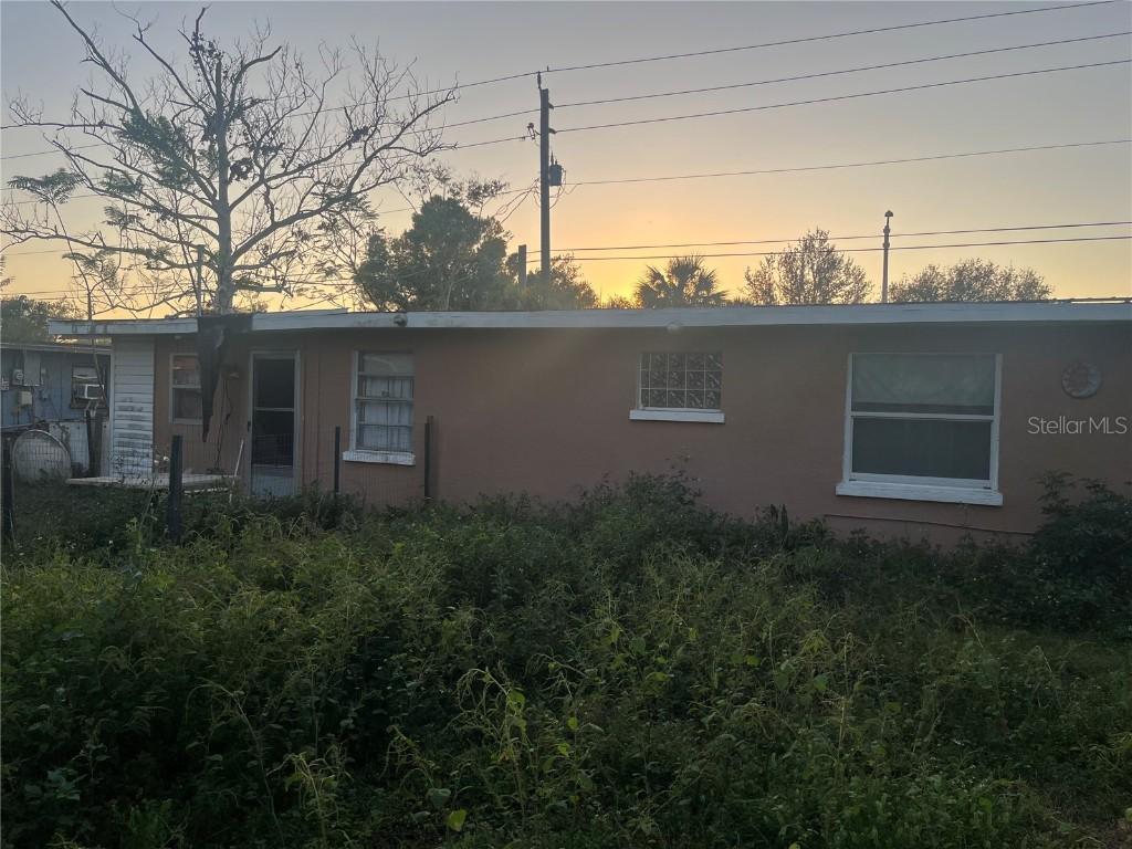 5319 Honore Ave., Sarasota, FL 34233
