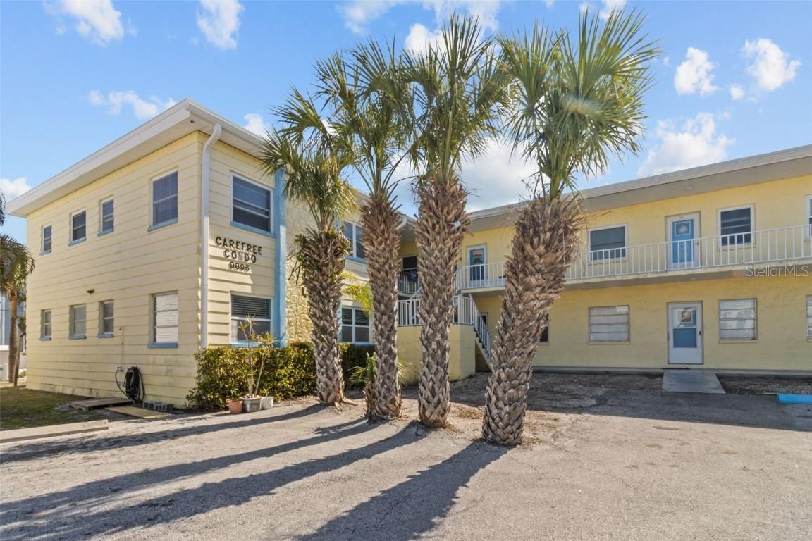 9895 1st St. #5, Treasure Island, FL 33706