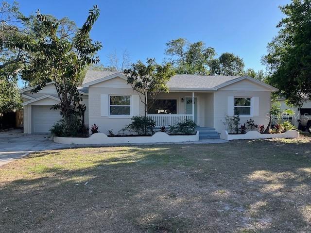 2200 Catalonia Way, St Petersburg, FL 33712