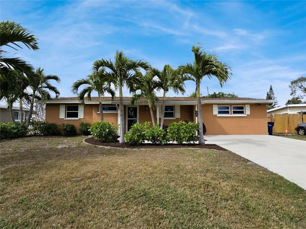 5732 20th St., Bradenton, FL 34207