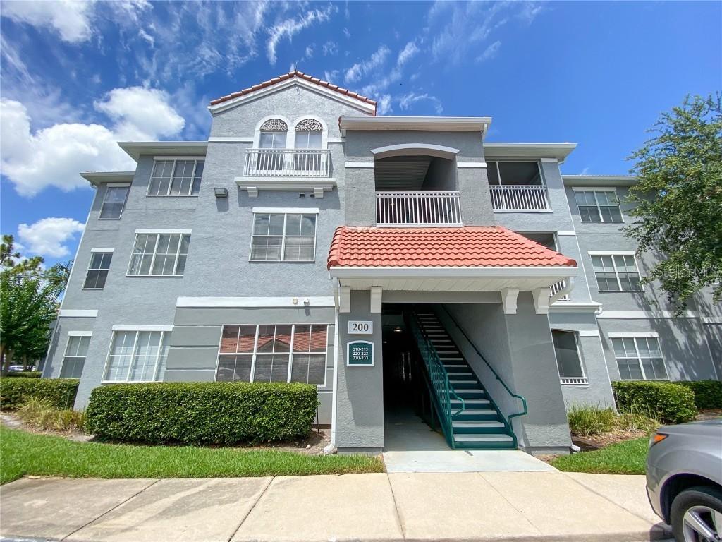 18001 Richmond Place Dr. #222, Tampa, FL 33647