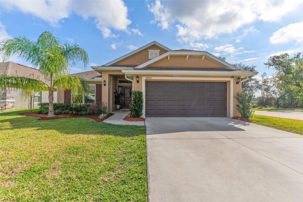 38205 Countryside Pl., Dade City, FL 33525