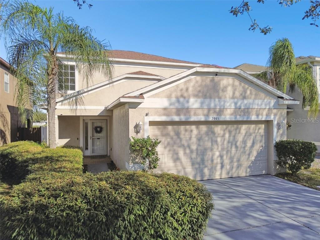 7945 Carriage Pointe Dr., Gibsonton, FL 33534