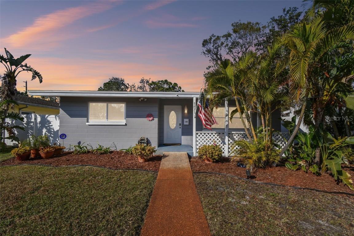 5631 3rd Ave., St Petersburg, FL 33710
