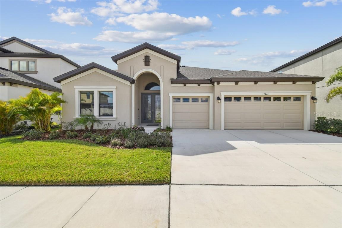 14413 Woodland Spur Dr., Lithia, FL 33547