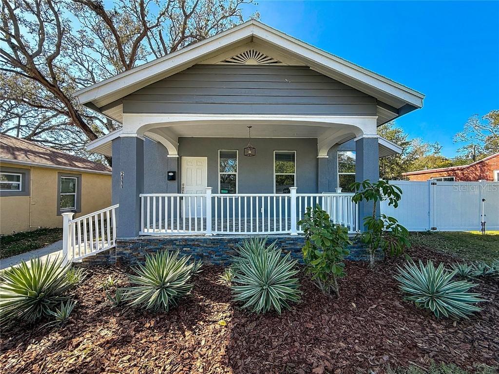 2111 26th St., St Petersburg, FL 33712