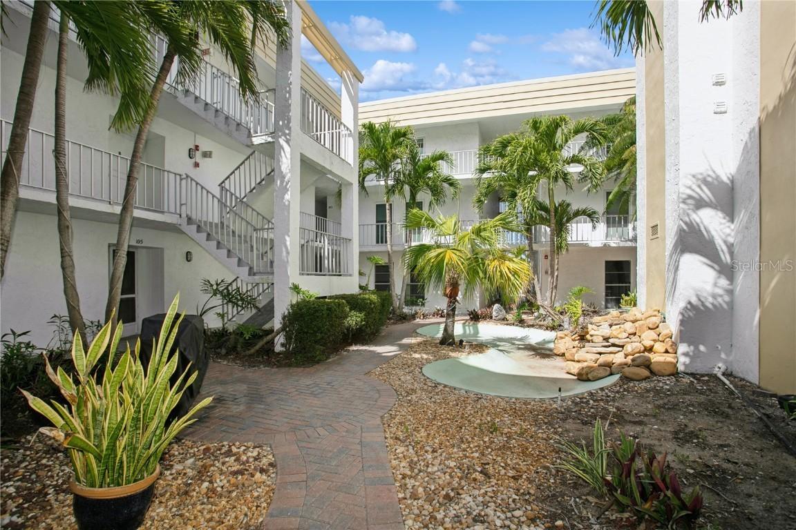 661 Poinsettia Ave. #307, Clearwater Beach, FL 33767