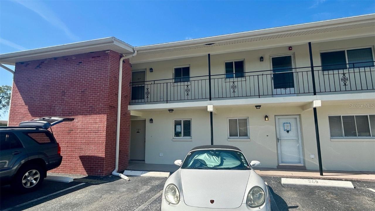 4560 Overlook Dr. #163, St Petersburg, FL 33703