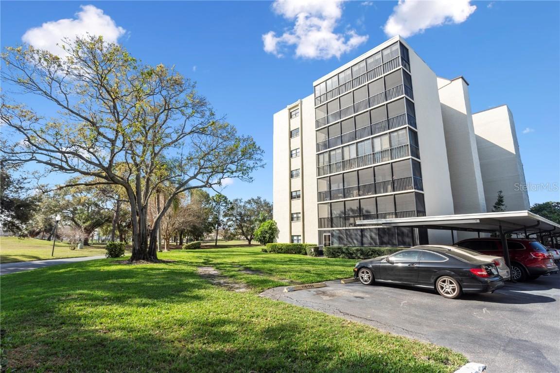 2900 Cove Cay Dr. #4A, Clearwater, FL 33760