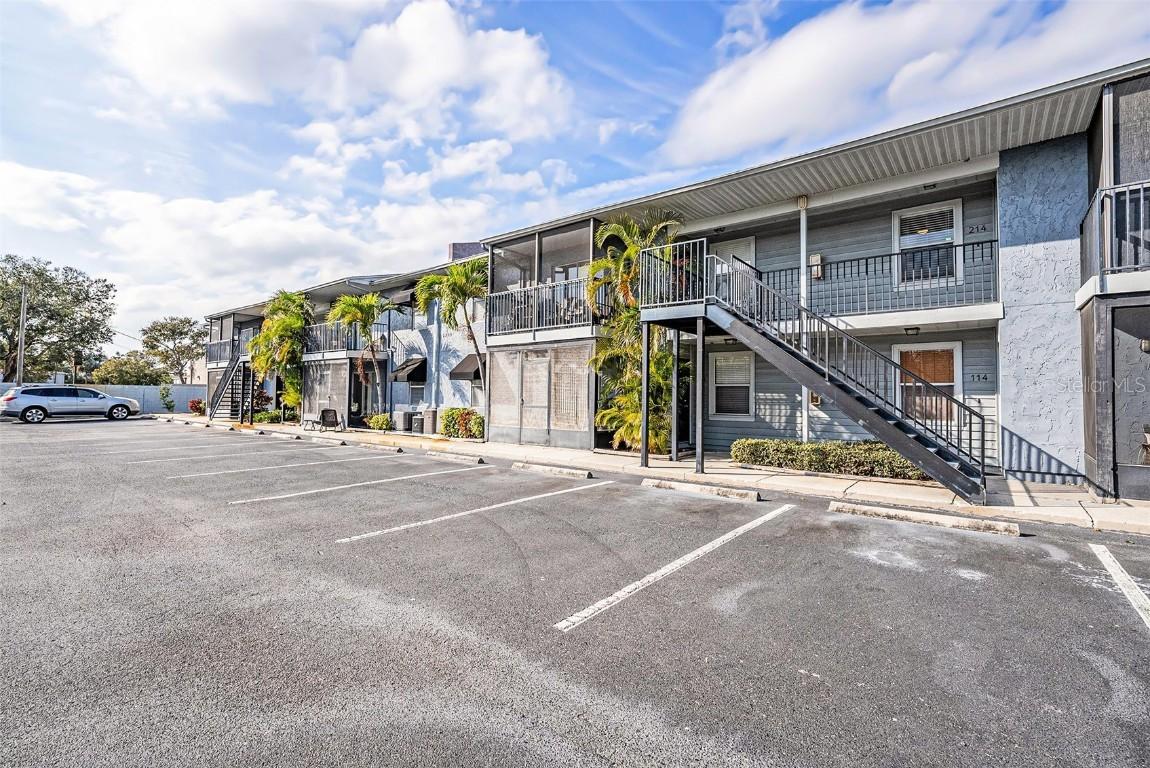 3711 W Iowa Ave. #214, Tampa, FL 33611