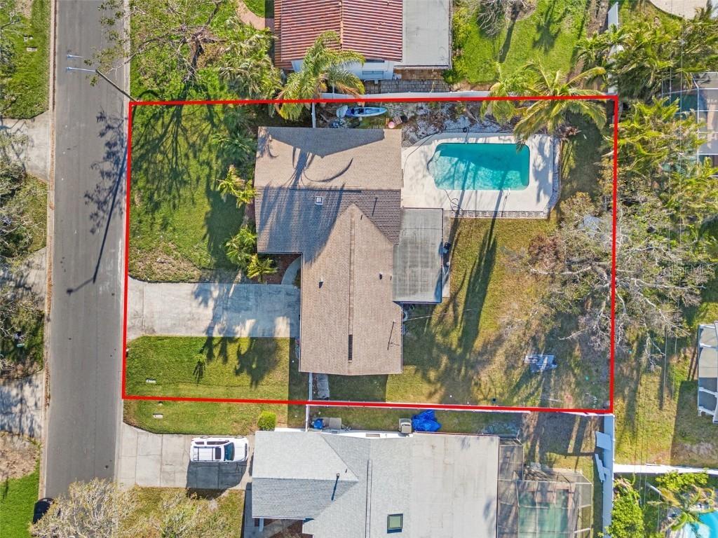 2027 Montana Ave., St Petersburg, FL 33703
