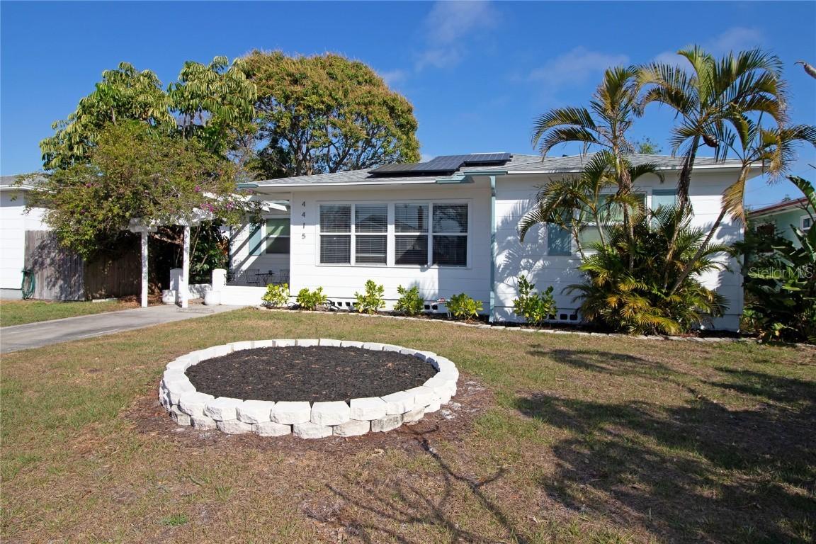 4415 4th Ave., St Petersburg, FL 33711