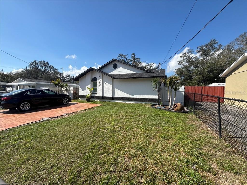 8706 N Boulevard, Tampa, FL 33604