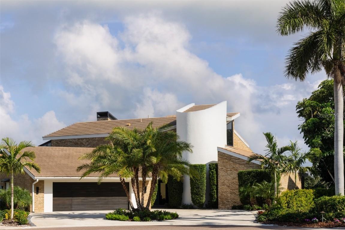 4900 59th Ave., St Petersburg, FL 33715