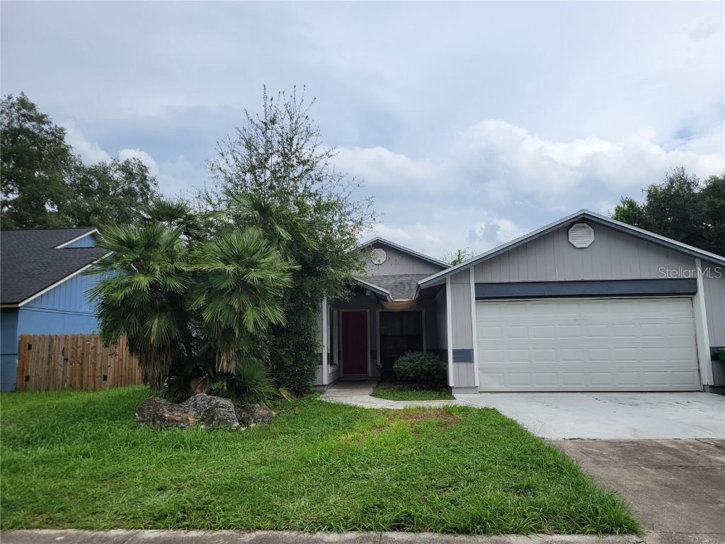 8405 Barrett Pl., Tampa, FL 33617