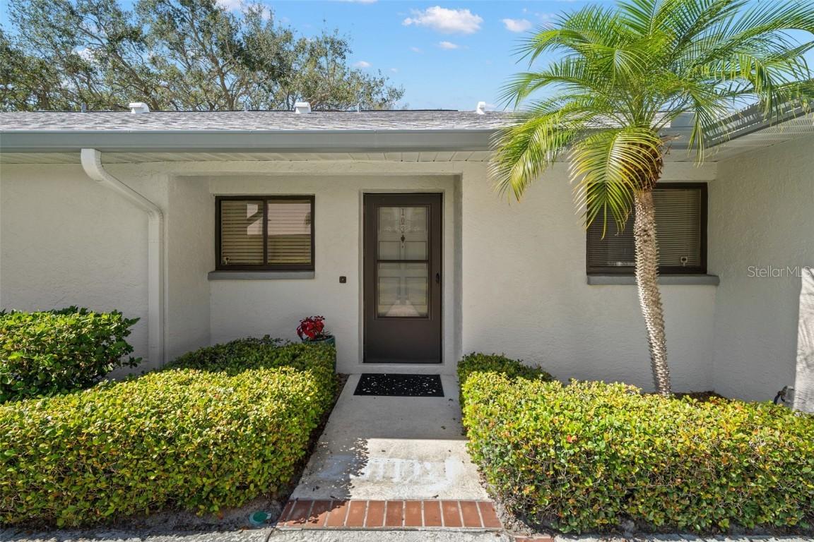 2757 Countryside Blvd. #103, Clearwater, FL 33761