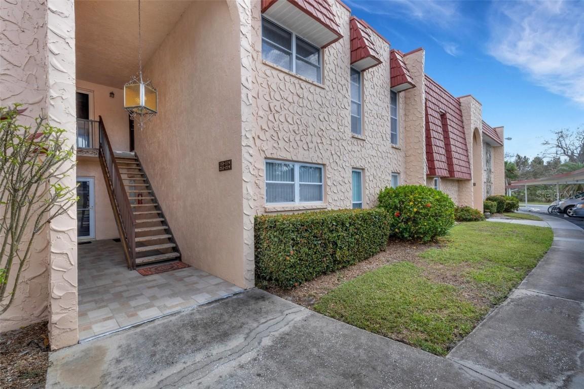 114 Dogwood Cir., Seminole, FL 33777