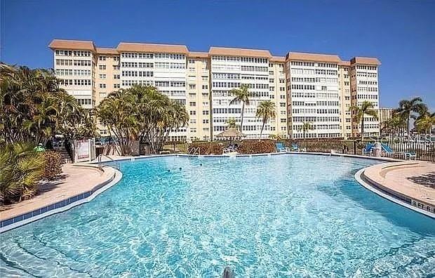 5108 Brittany Dr. #903, St Petersburg, FL 33715