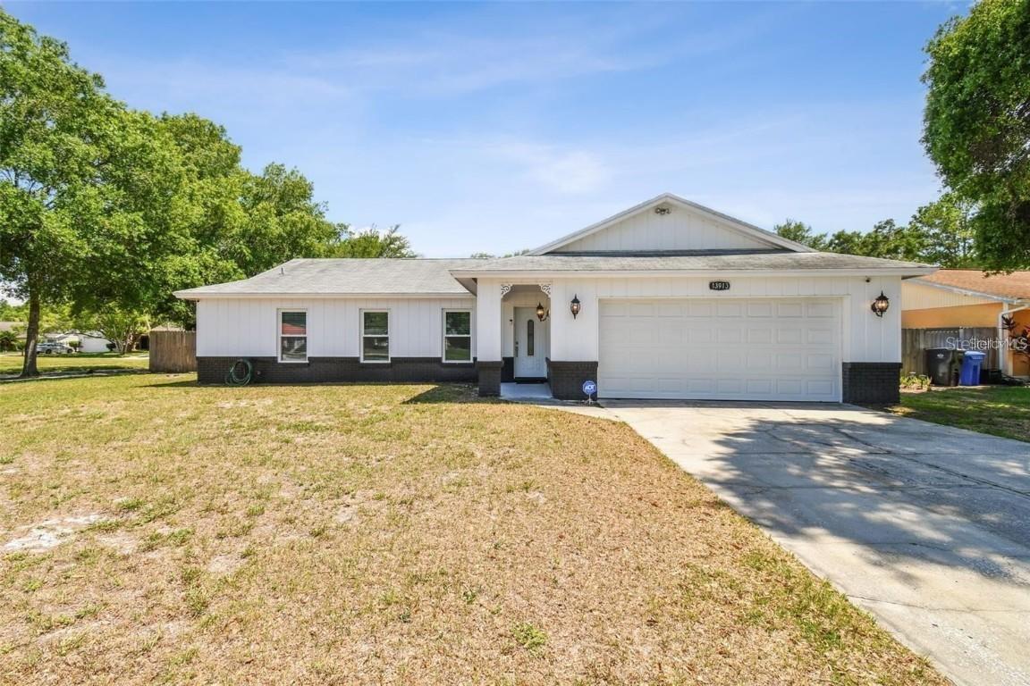 13913 Cherry Brook Ln., Tampa, FL 33618