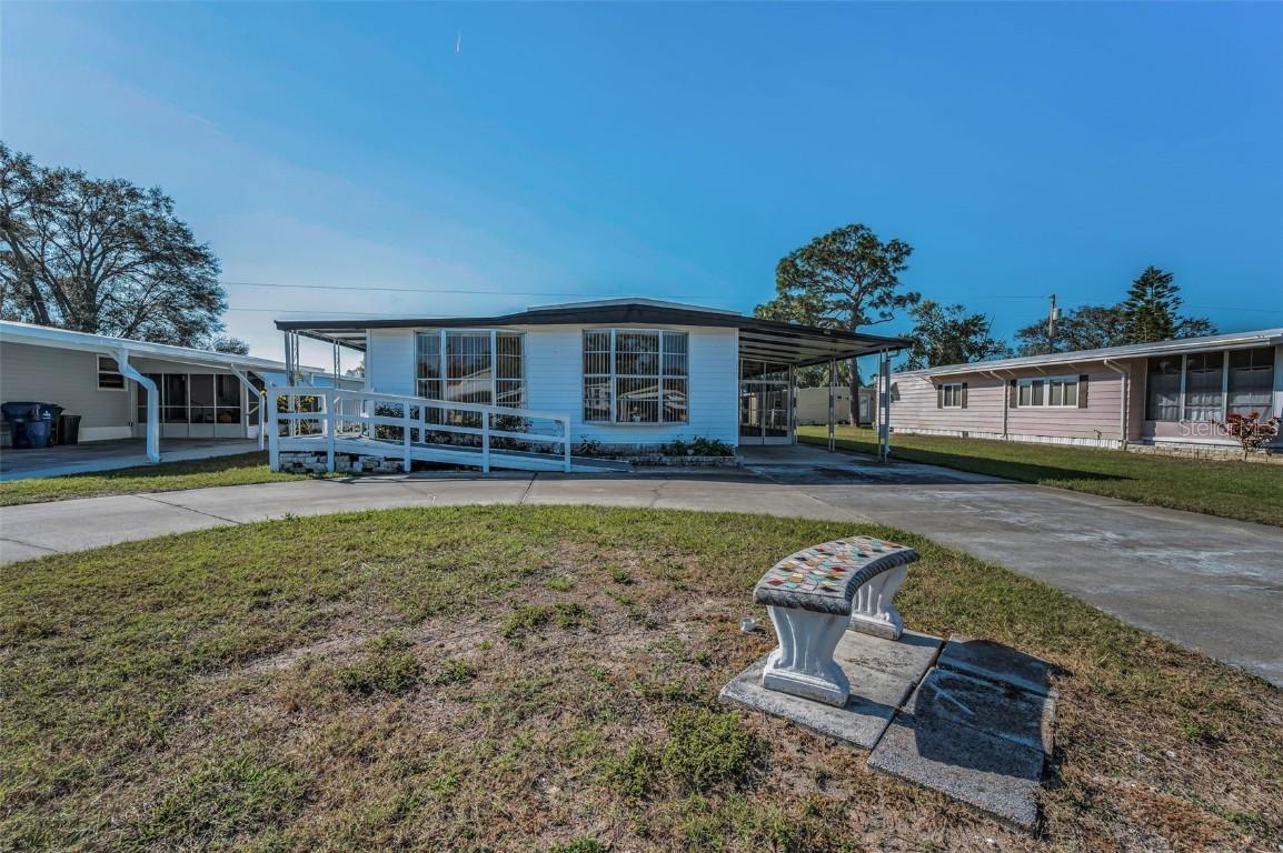 196 Philadelphia Blvd. #10, Palm Harbor, FL 34684
