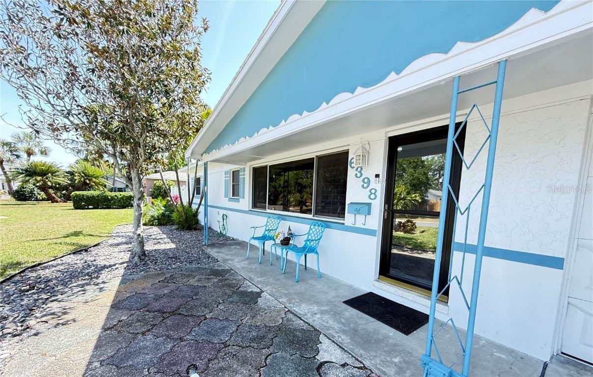 6398 17th Pl., St Petersburg, FL 33710
