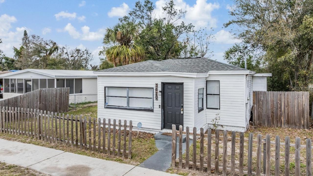 3620 E Shadowlawn Ave., Tampa, FL 33610