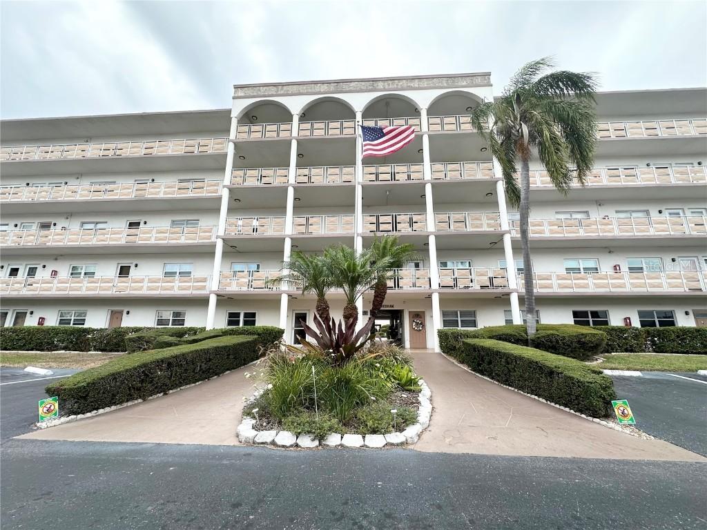 5603 80th St. #307, St Petersburg, FL 33709