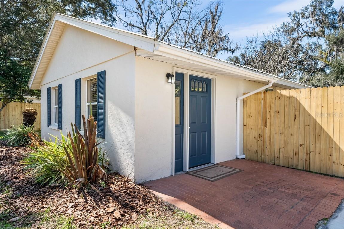 621 NE 2nd St., Trenton, FL 32693