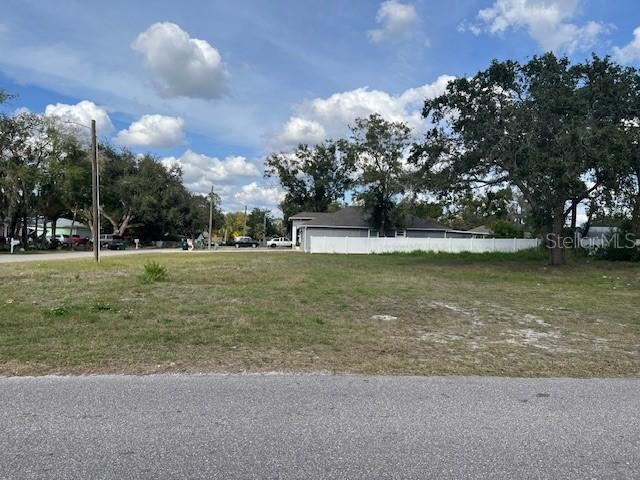7502 N 40th St., Tampa, FL 33604