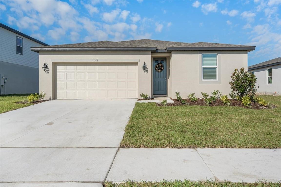 1006 Oak Valley Dr., Auburndale, FL 33823