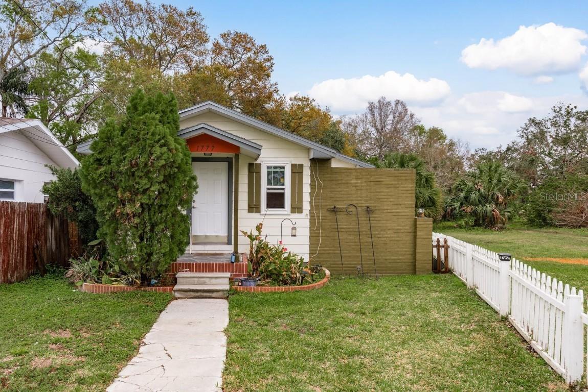 1777 Apache Tr., Clearwater, FL 33755