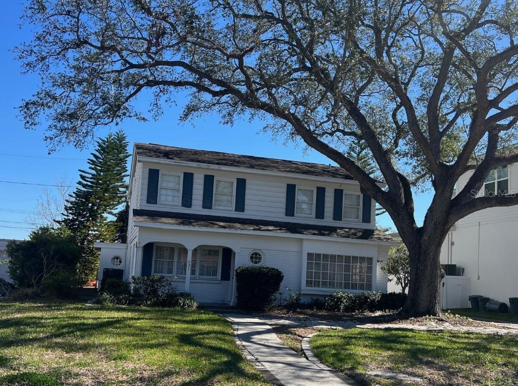 631 Hudson Ave., Tampa, FL 33606