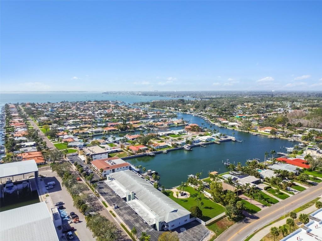 3717 46th Ave. #7, St Petersburg, FL 33711