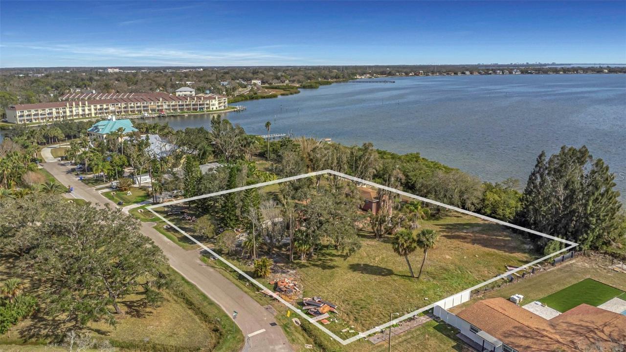 3825 Shore Blvd., Oldsmar, FL 34677